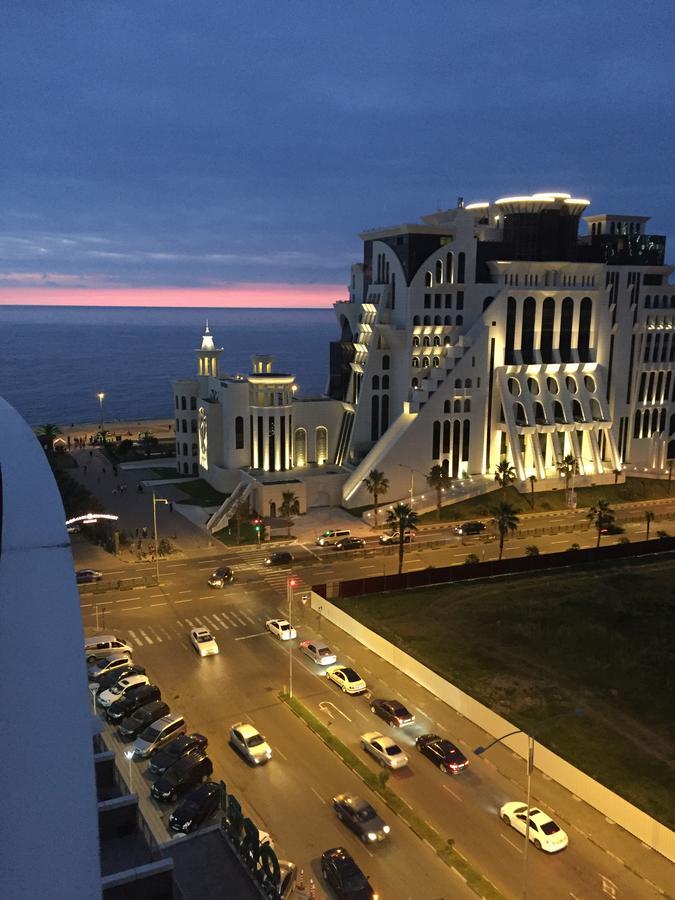 Апартаменты Batumi Orbi Residence Экстерьер фото